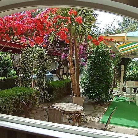 קואליאנו Hotel Mediterraneo מראה חיצוני תמונה