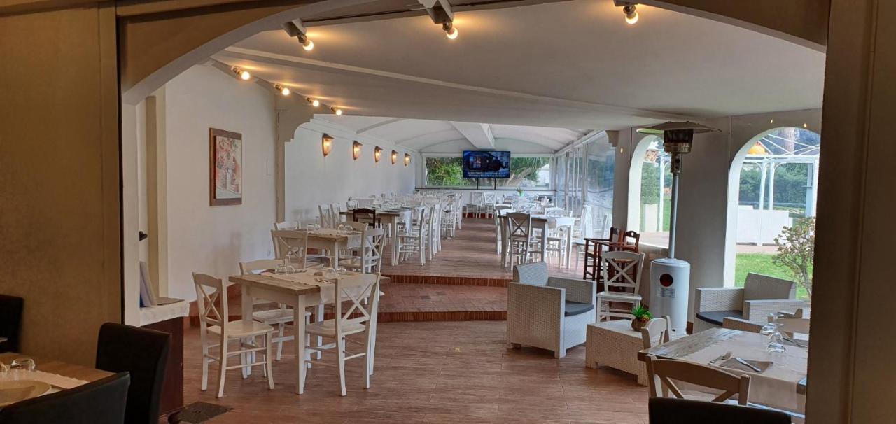 קואליאנו Hotel Mediterraneo מראה חיצוני תמונה