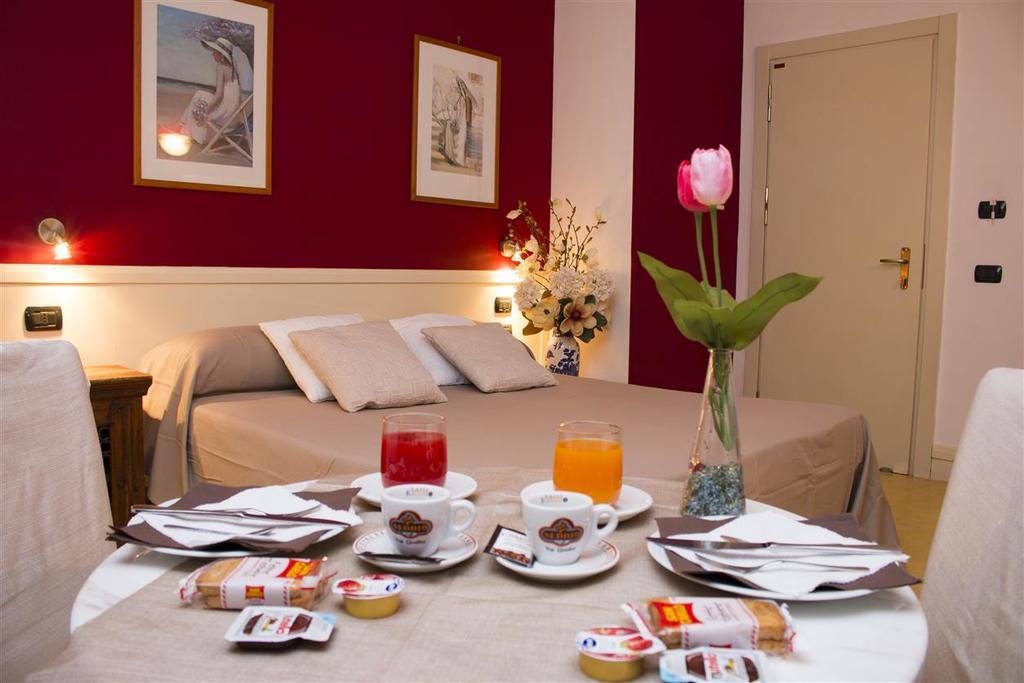 קואליאנו Hotel Mediterraneo מראה חיצוני תמונה