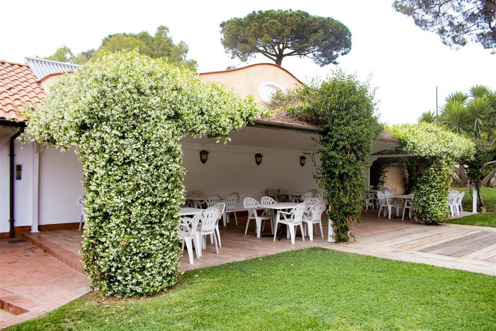 קואליאנו Hotel Mediterraneo מראה חיצוני תמונה