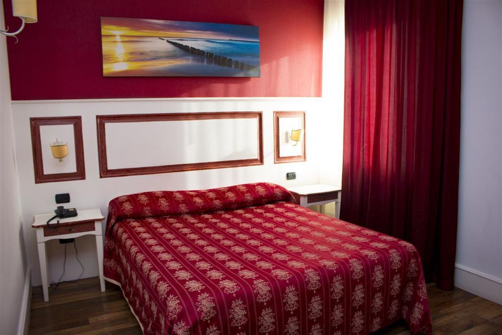 קואליאנו Hotel Mediterraneo מראה חיצוני תמונה